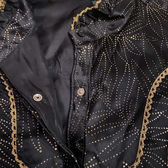 Elegant Black and Gold Button Down Shirt size Large - Picture 12 of 16
